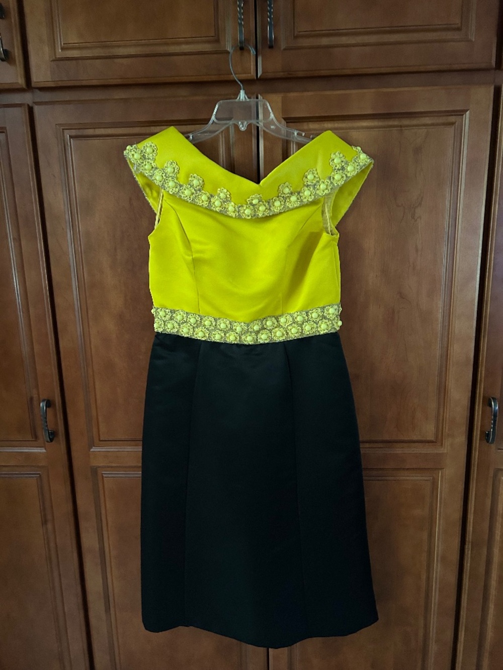THEIA Black & Yellow Dress w/ Embellishments Size 12